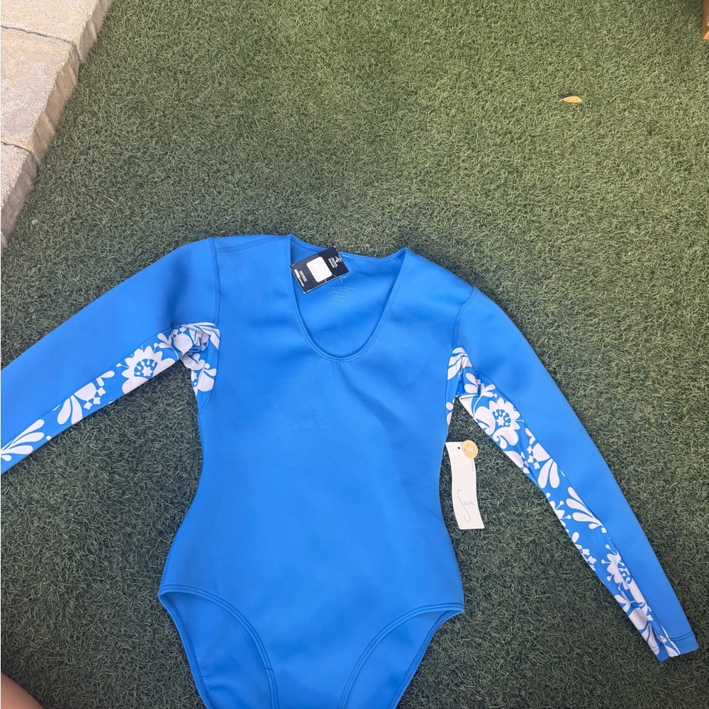 Seea Blue Long-Sleeve Kids Rashguard with White Floral Sleeves
